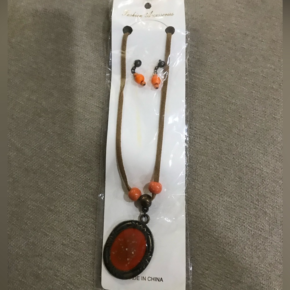 ♥️5/$20 Red & Orange Jewelry Set
